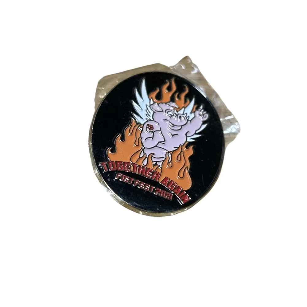 Unbranded Black and Orange Pin One Size